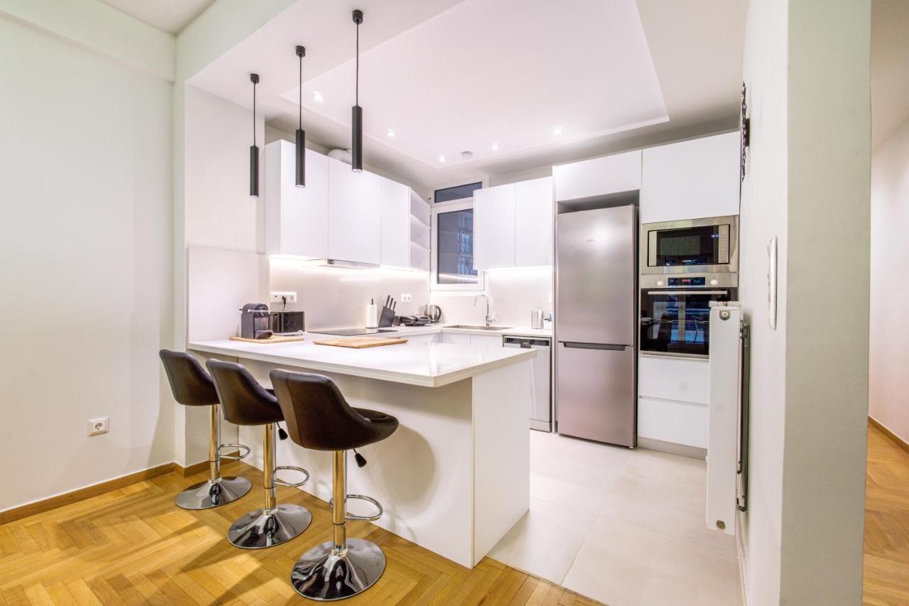 Appartement Urban Luxury On A Quiet Street In The Center Of Athènes Extérieur photo