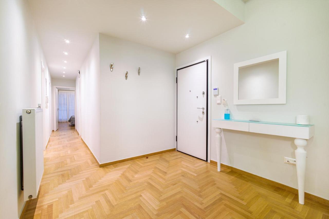 Appartement Urban Luxury On A Quiet Street In The Center Of Athènes Extérieur photo