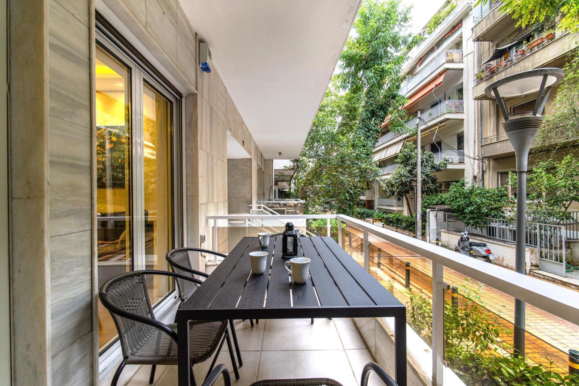 Appartement Urban Luxury On A Quiet Street In The Center Of Athènes Extérieur photo